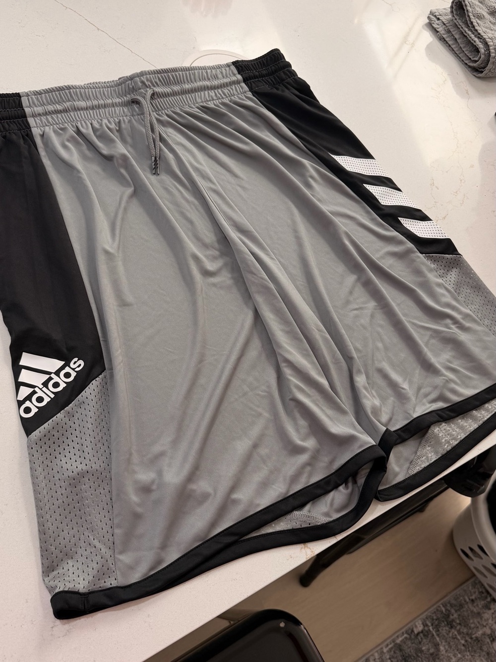 adidas Men's Gray & Black Training Shorts with Side Stripes